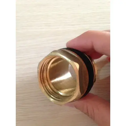 Ốc Ép Bồn Nước Đồng