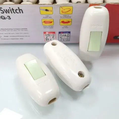 Công tắc điện treo quả nhót Sopoka NDQ-3 dạ quang 