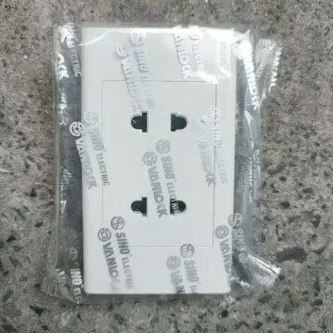 Mặt 2 Ổ 2 Chấu Sino Vanlock - S18U2