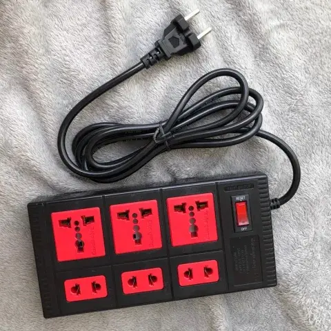 Ổ Cắm Điện Quang ECO ĐQ ESK 6ECO (6 Lỗ Đa Năng)