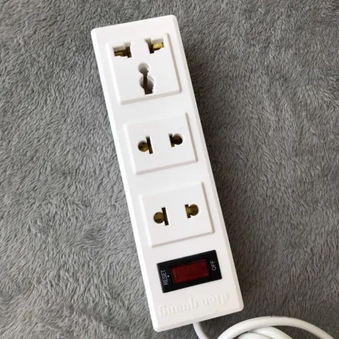 Ổ cắm điện cao cấp Điện Quang 3 lỗ mini ĐQ 002A-02 chính hãng