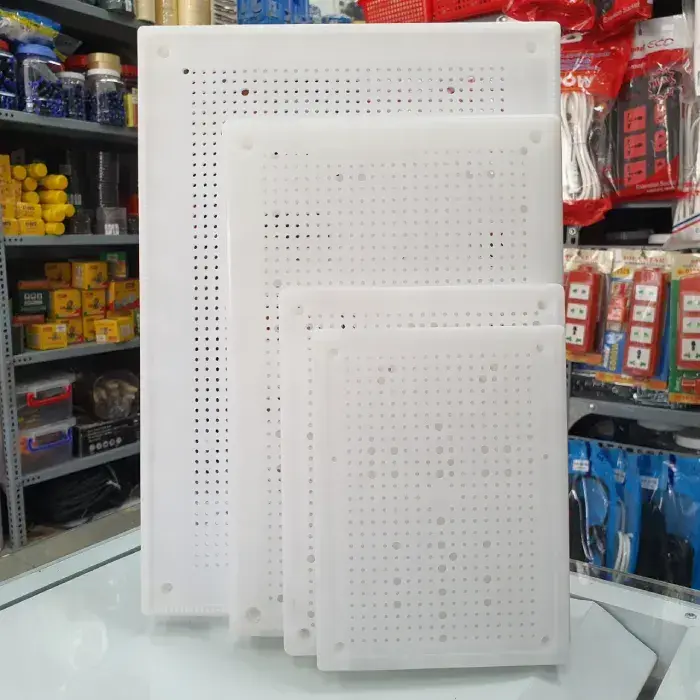 Táp Lô Nhựa Lắp Bảng Điện, Mạch Điện (Nhiều kích cỡ)