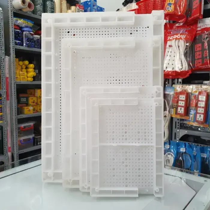 Táp Lô Nhựa Lắp Bảng Điện, Mạch Điện (Nhiều kích cỡ)