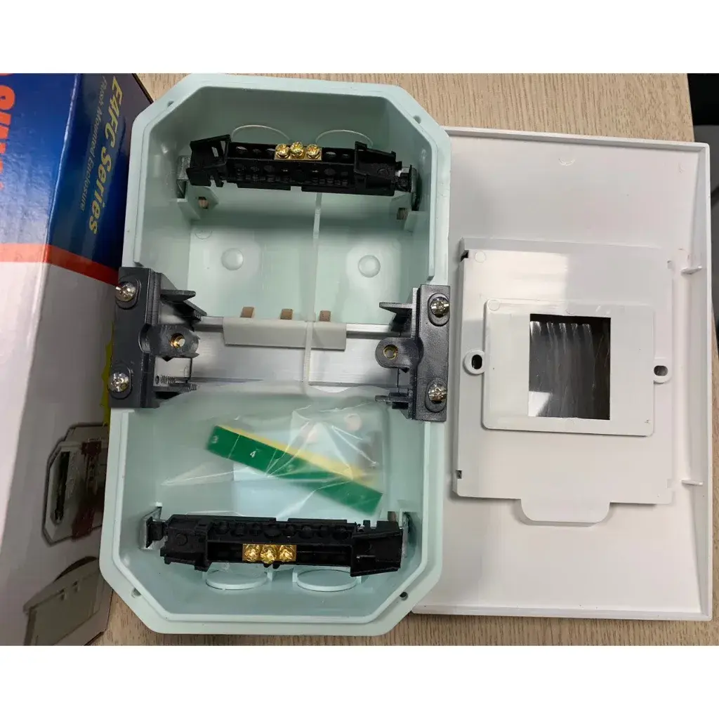 Tủ Điện Âm Tường 2/4 Module E4FC Sino - E4FC 2/4 LA