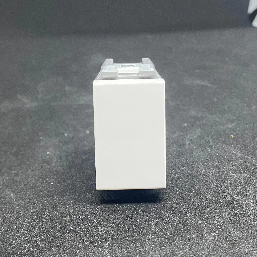 Công tắc 2 chiều Sino Vanlock S18CCM/S