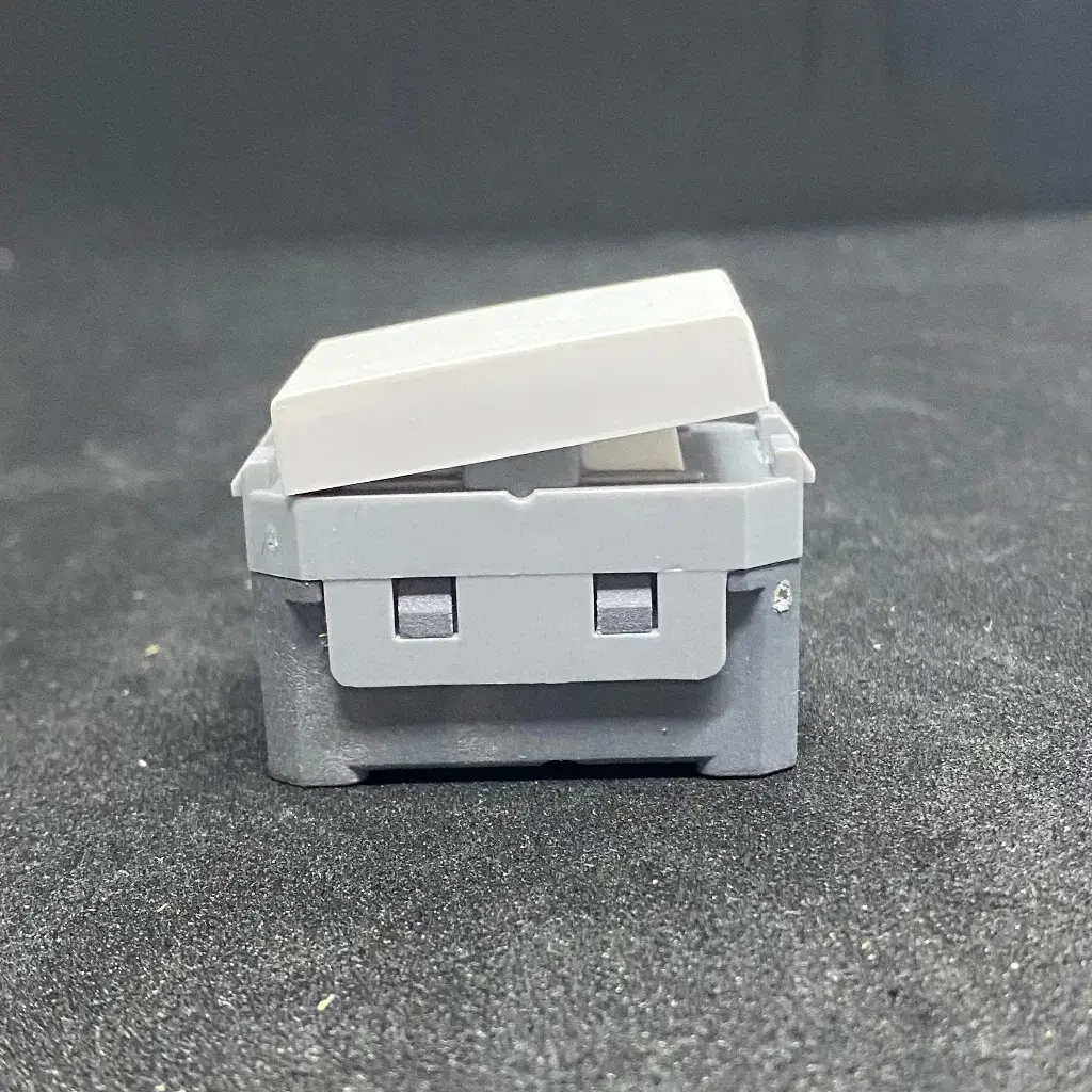 Công tắc 2 chiều Sino Vanlock S18CCM/S