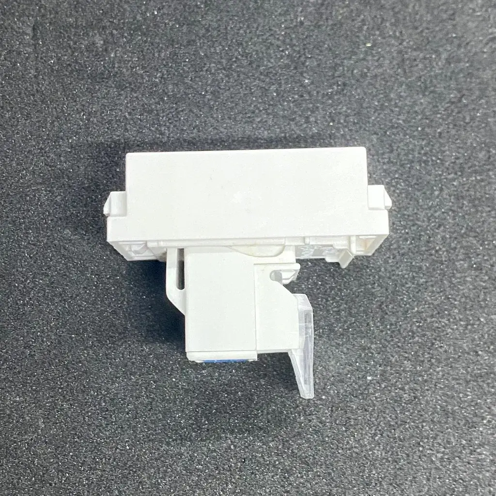 Hạt Ổ cắm Điện Thoại (RJ11) Sino Vanlock S18CC31RJ