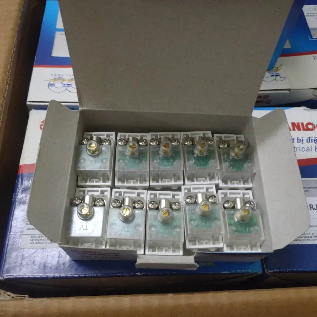 Hạt Ổ cắm Tivi Angten Sino Vanlock - S18CCTV