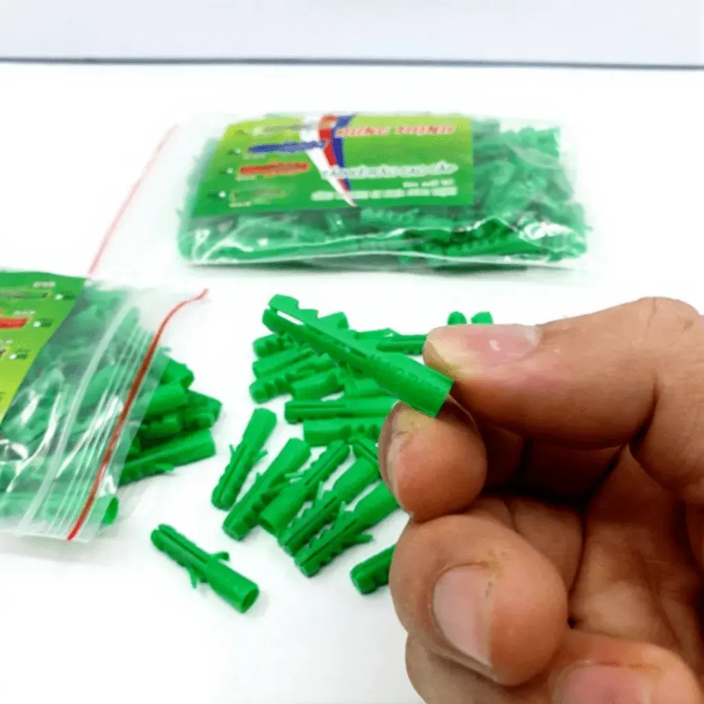 Tắc Kê Râu Xanh Hưng Thịnh 6x30mm 