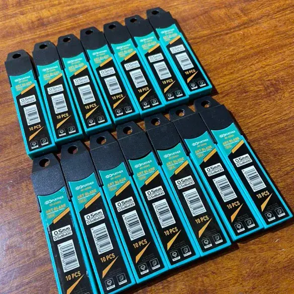 Hộp dao rọc giấy GO-FURTHER GF-25002