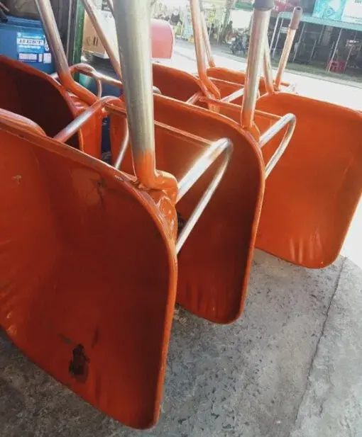 Xe rùa sắt dày màu cam trục lớn