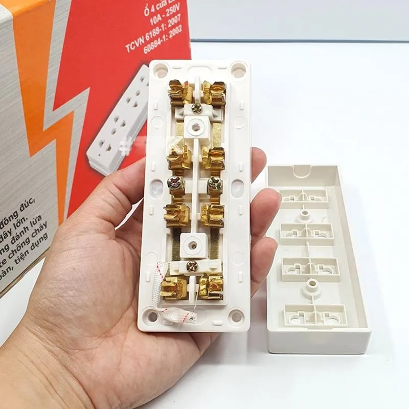 Ổ cắm điện 4 lỗ gắn tường, Ổ cắm táp lô SOPOKA, Ổ cắm E25 SOPOKA