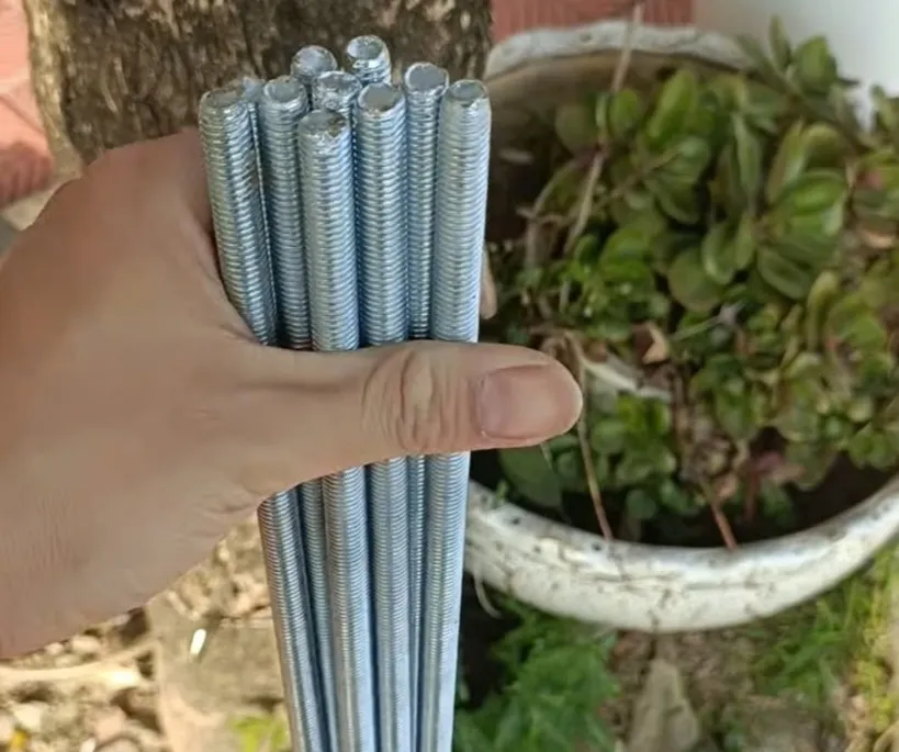 Thanh Ren Sắt, Ty Ren Treo 1m M6 M8 M10 M12 Chắc Chắn